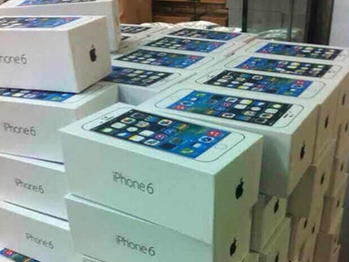 iPhone 6现身中关村卖场 售价13000起 iPhone 6现身中关村卖场 售价13000起